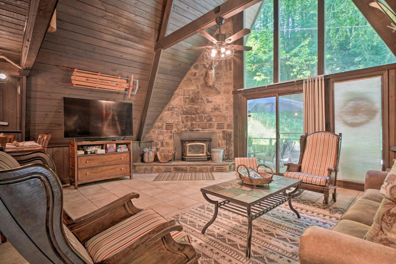 Snuggle Inn In The Heart Of Chalet Village! Gatlinburg Kültér fotó