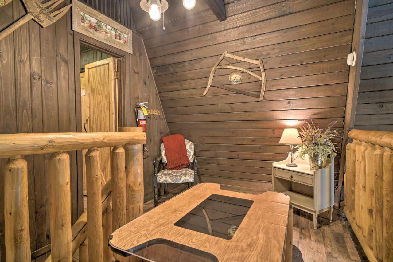 Snuggle Inn In The Heart Of Chalet Village! Gatlinburg Kültér fotó