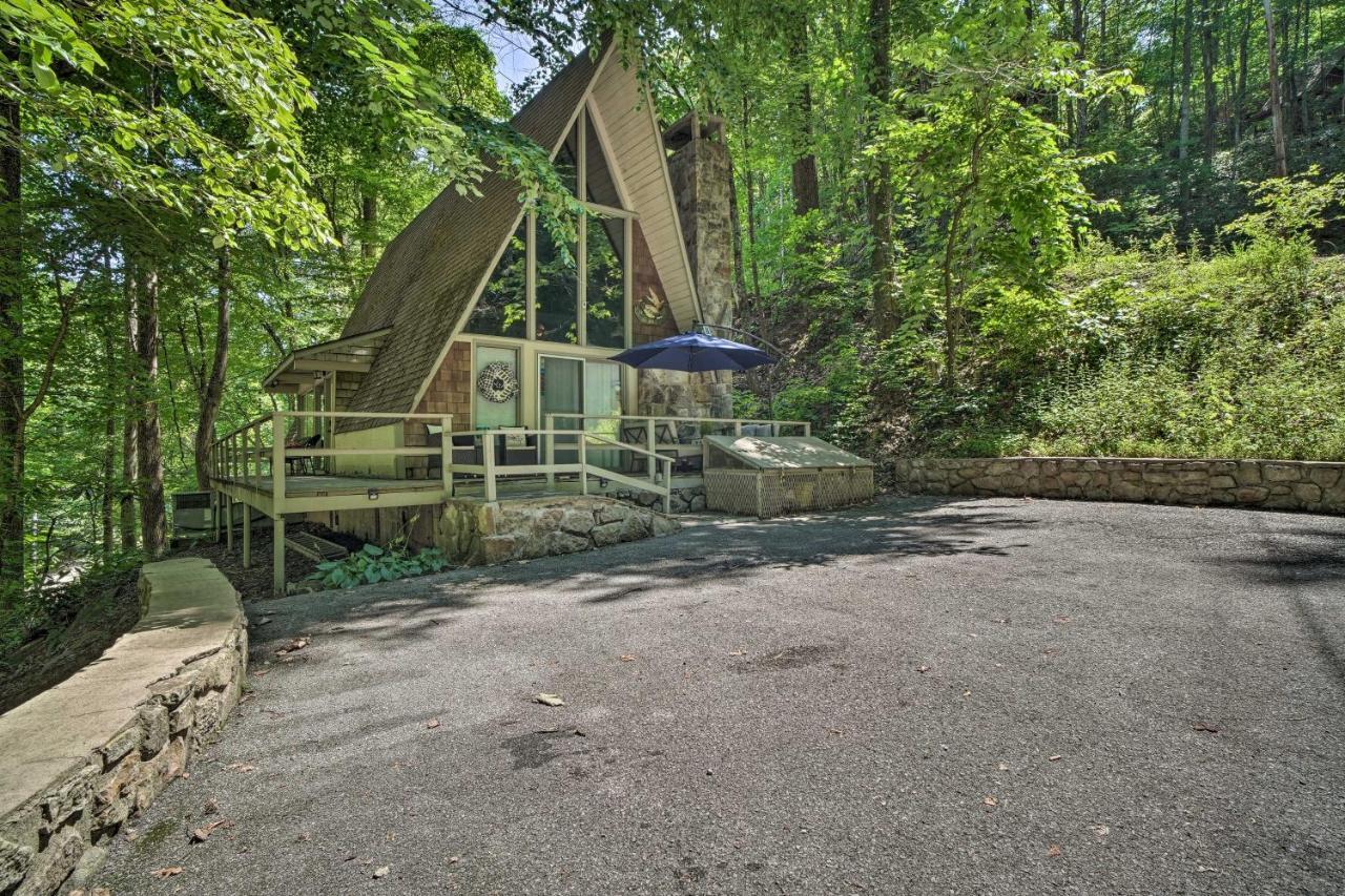 Snuggle Inn In The Heart Of Chalet Village! Gatlinburg Kültér fotó